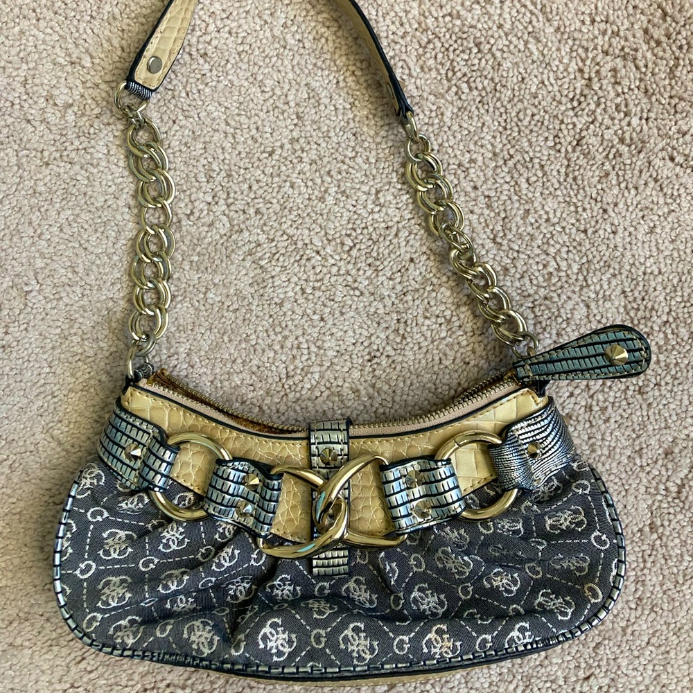 GUESS Small Shoulder Bag